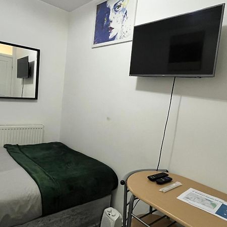 Home Away London Kültér fotó